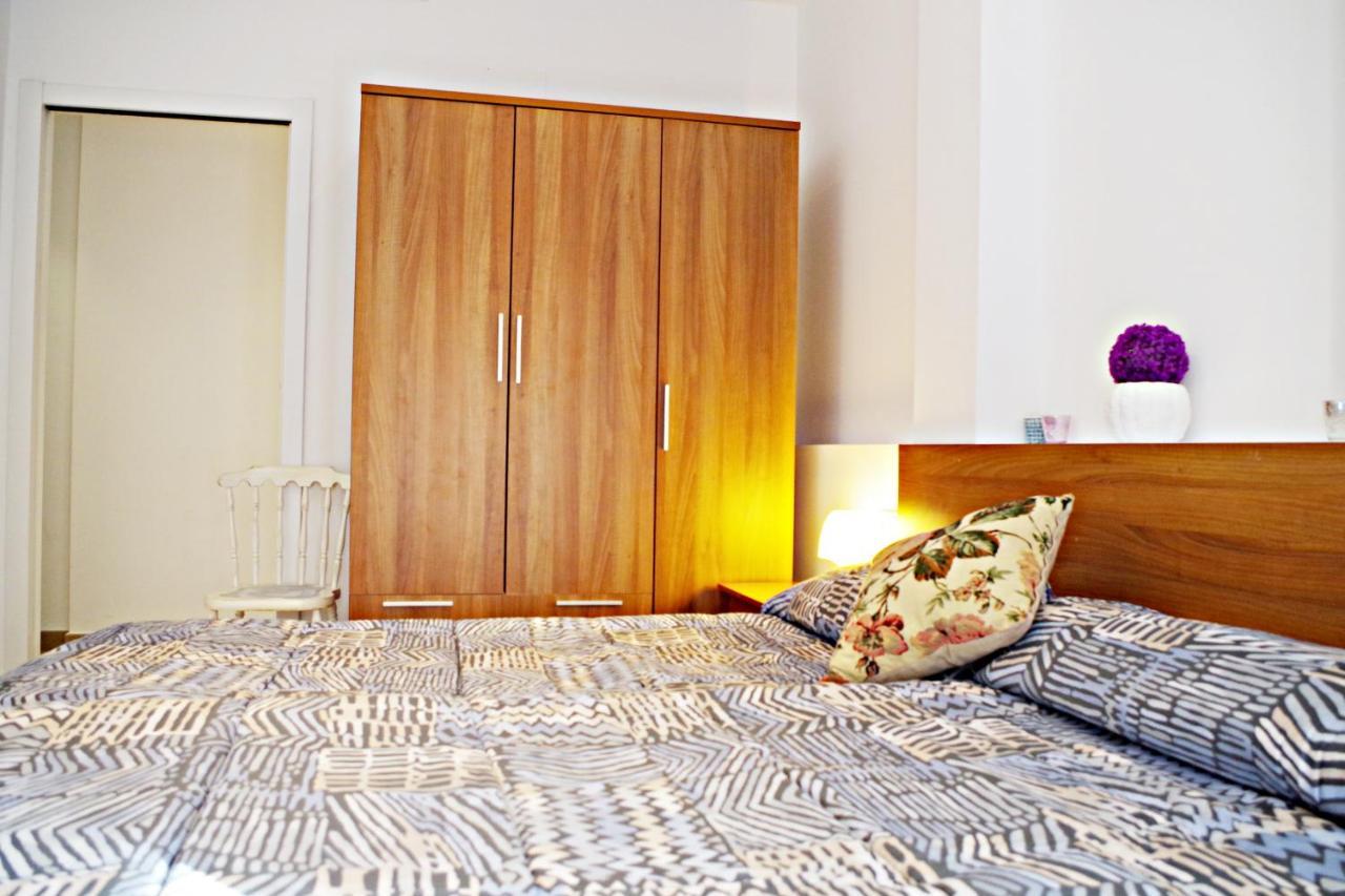 Ferienwohnung Inass Sitges Exterior foto